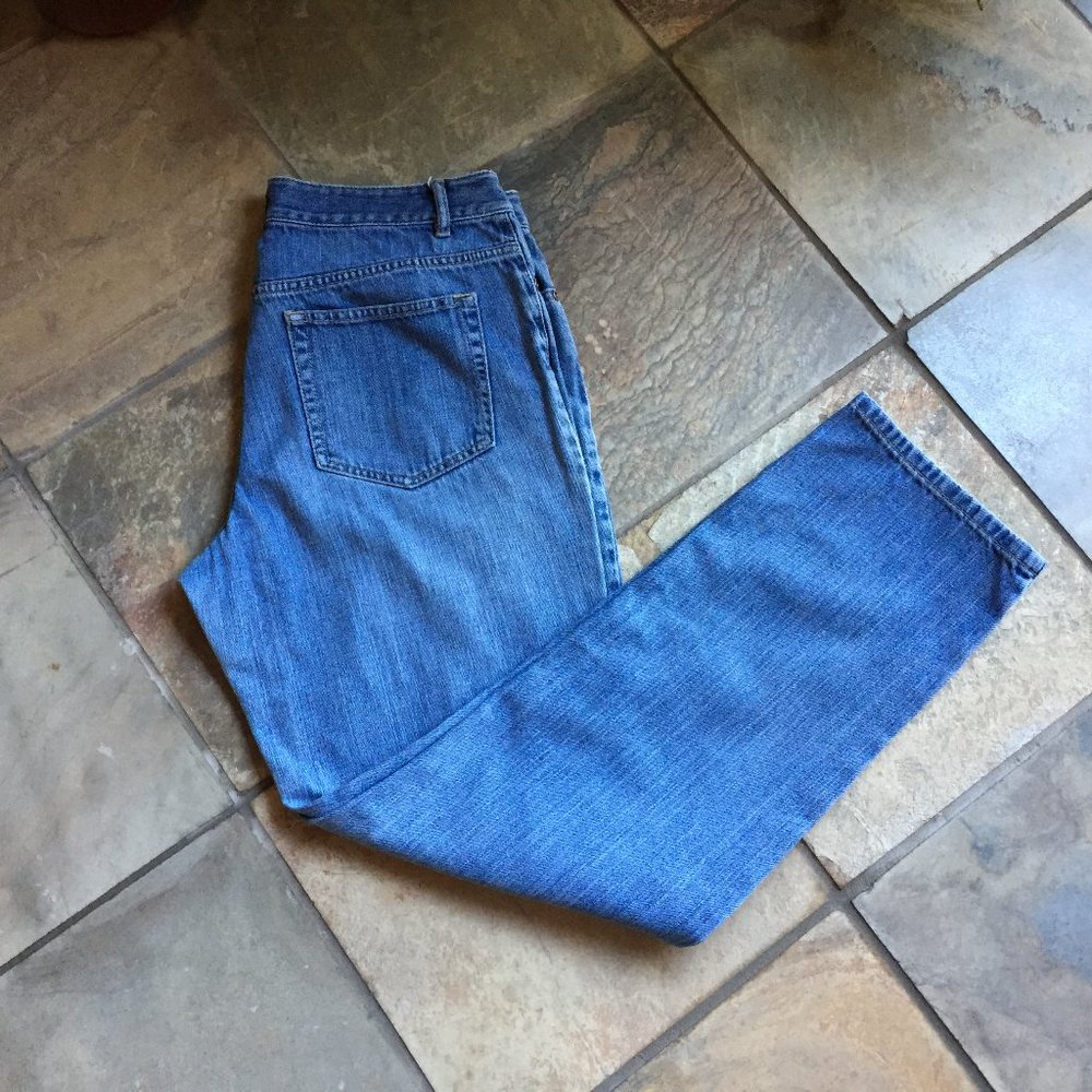 Straight-Fit Boyfriend Jeans - Picture 15 of 16